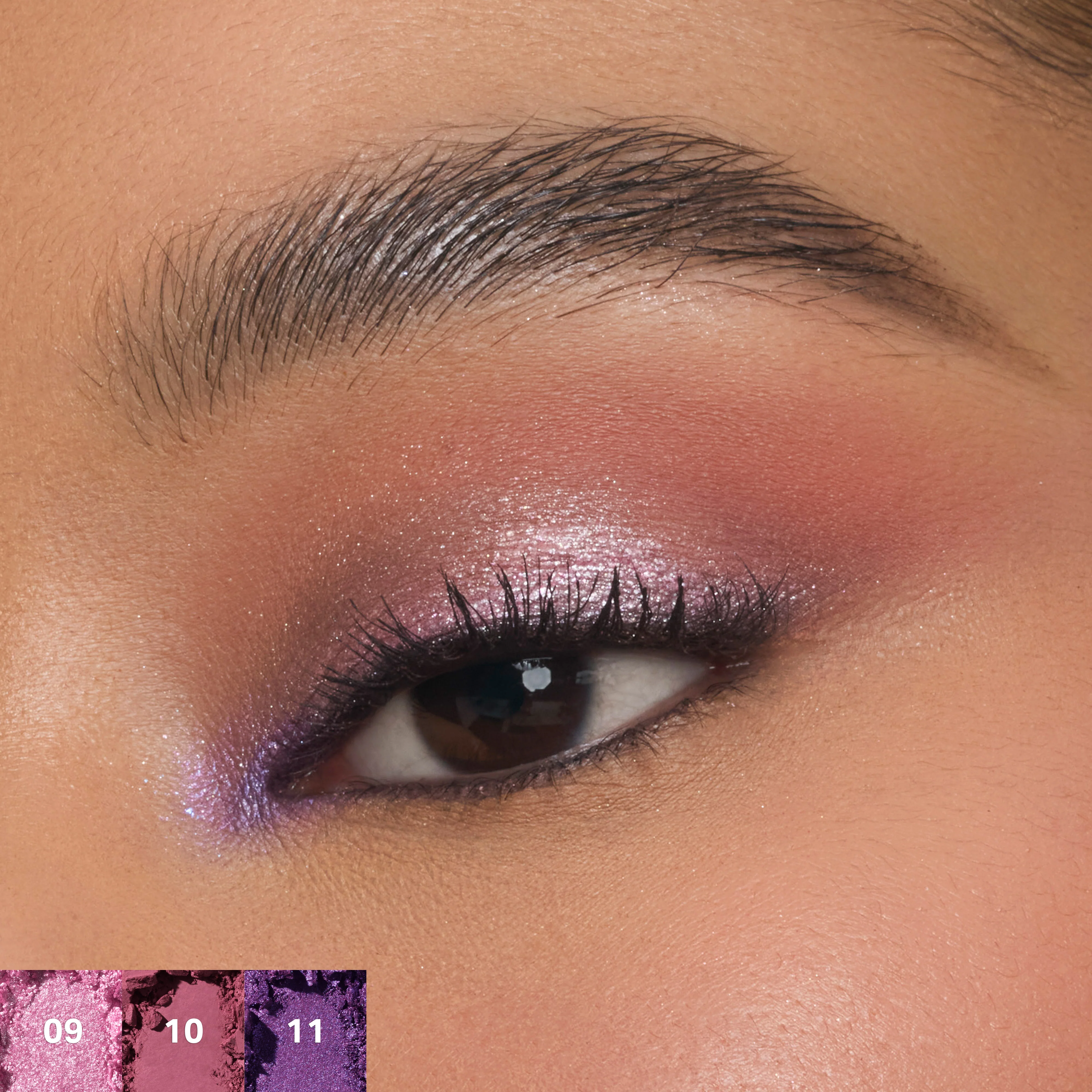 15-chromaplus-12-pan-eyeshadow-palette-13.webp ChromaPlus 12-Pan Eyeshadow Palette