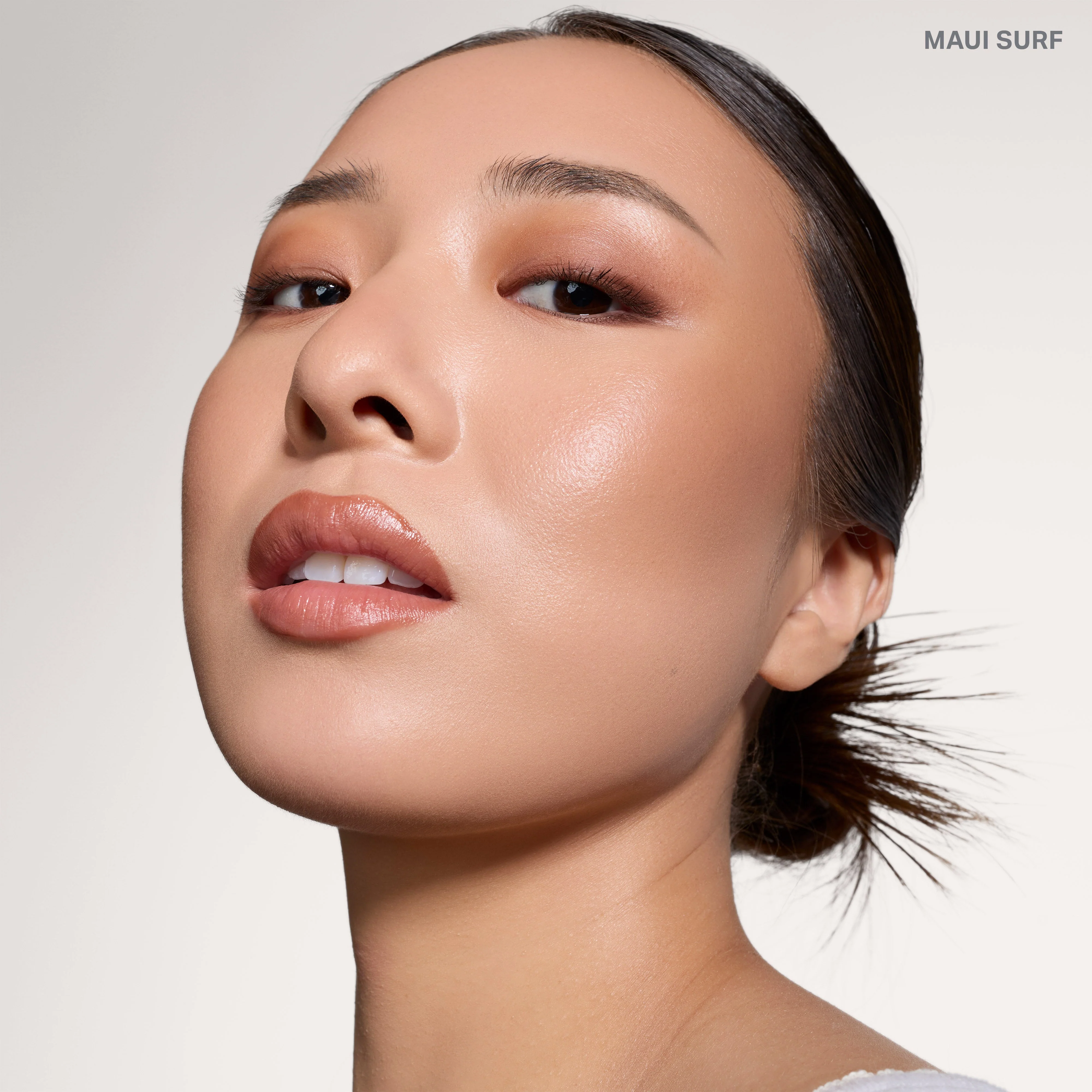 50-cheek-thrills-bronze-tone-duos-15.webp Cheek Thrills Bronze & Tone Duos