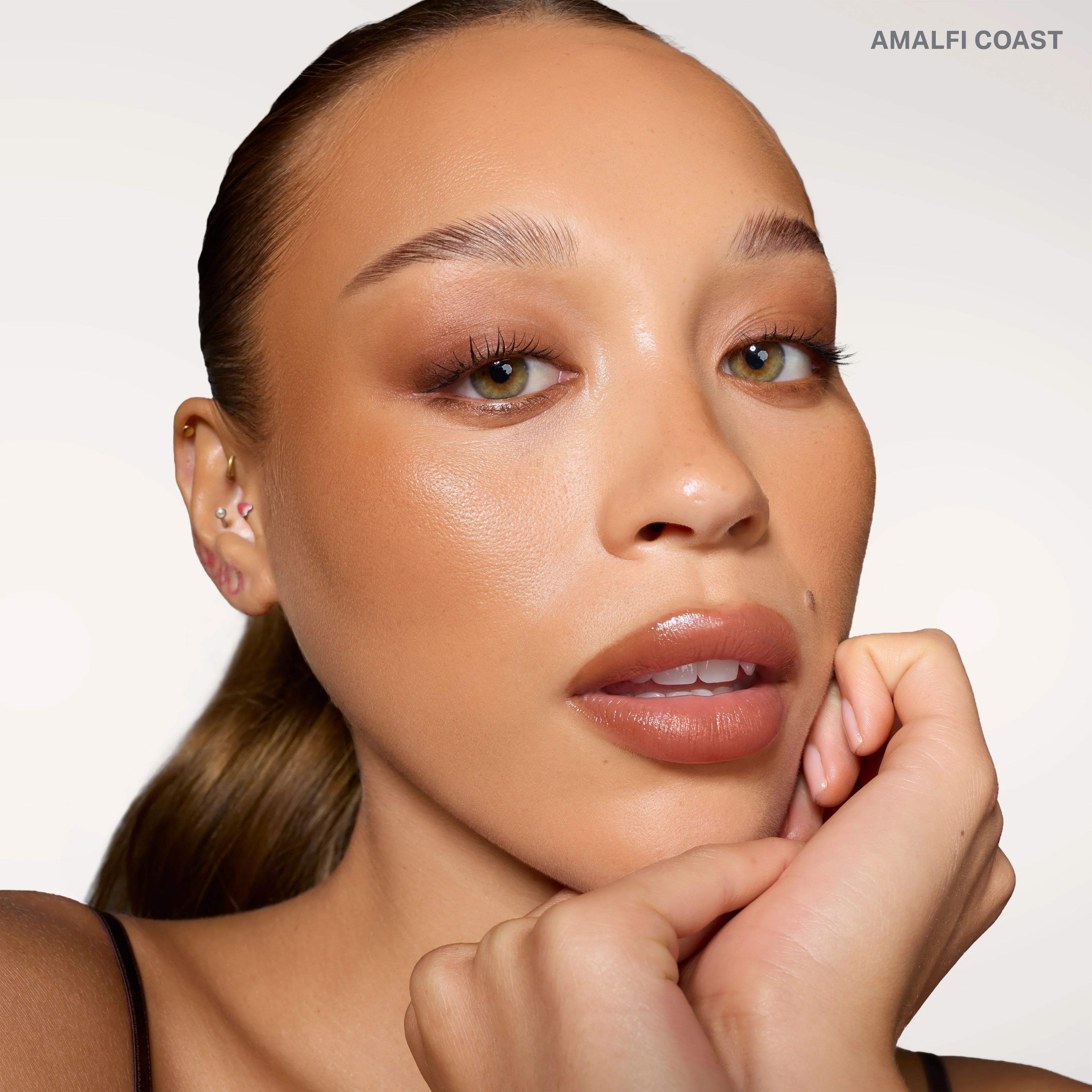 50-cheek-thrills-bronze-tone-duos-3.webp Cheek Thrills Bronze & Tone Duos
