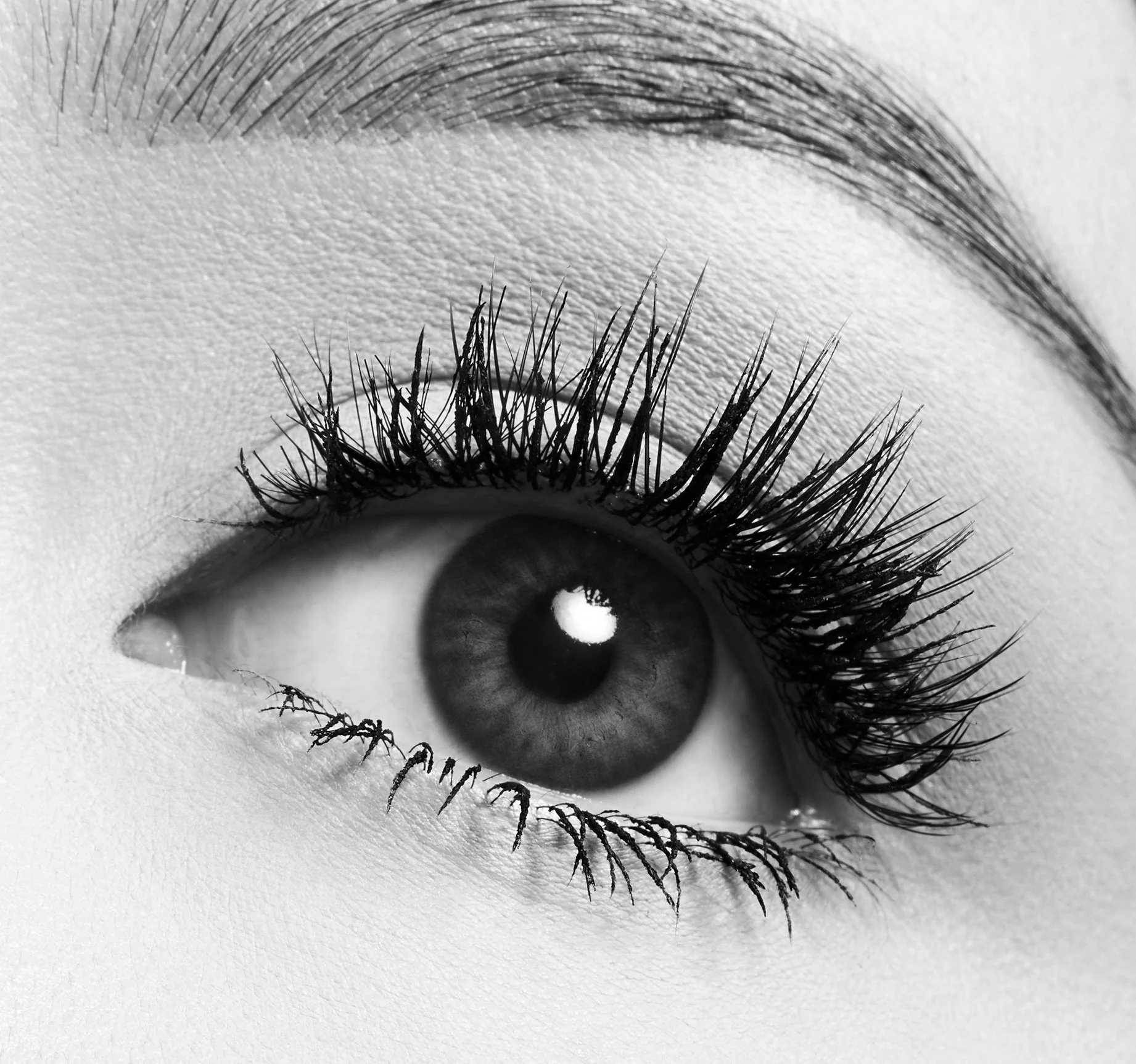 516-make-it-big-volumizing-mascara-5.webp Make It Big Volumizing Mascara