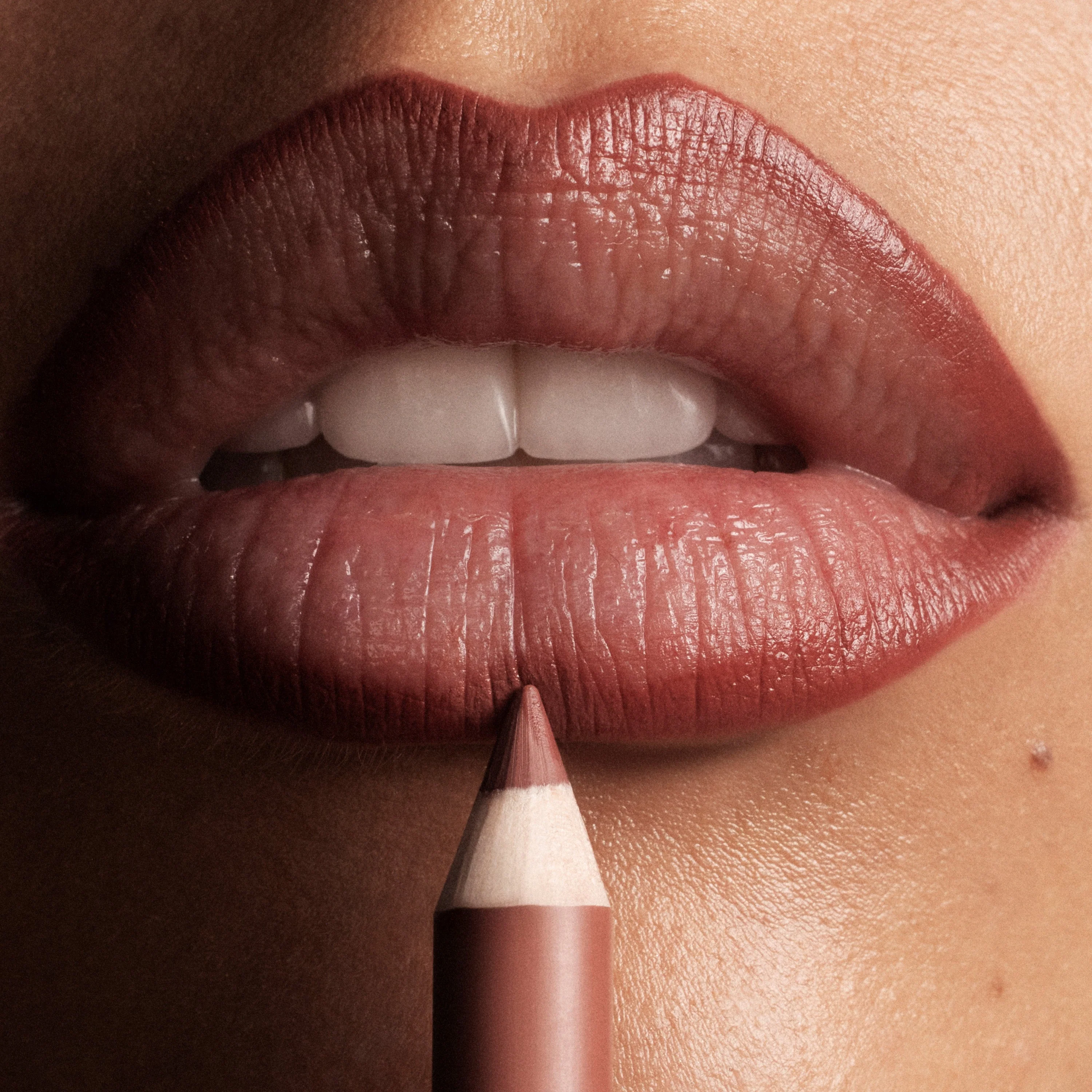 665-signature-lip-pencil-52.webp Signature Lip Pencil